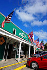 Kalapawai Market Kailua Beach outside