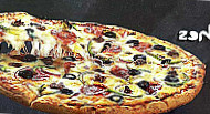 Enzo Pizza food