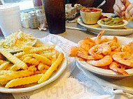 Cedar River Seafood food