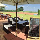 Karlov Dvor Cífer Nourriture