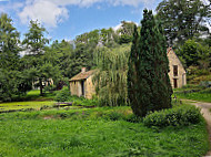 Auberge De La Fougeraie outside