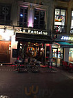 Cafe la Fontaine outside