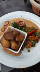 Supr'm Cafe food