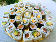 Les Sushis De Justhyne food