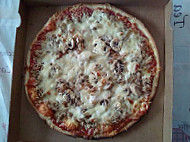 Pizza Fidelio food