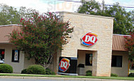 Dairy Queen outside