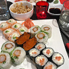 Sushi Feist food