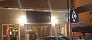 Oz Cocktail Cafe outside