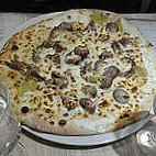 Pizza la Calzone food