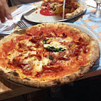 Bella Ischia Pizzeria food