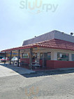 Valley Super Burger outside