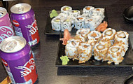 Sushi 'n Wok food