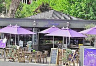 Ma Provence Café outside
