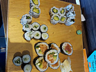 Yuzu Sushi Repentigny food
