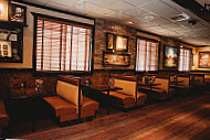 Longhorn Steakhouse inside