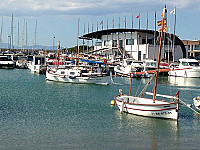 Restaurant La Barra Del Port outside