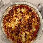 Pizzeria Le Vesuvio food