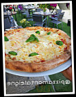 Pizza Montaleigne food