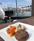 Foxy's Harbor Grille food