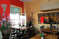 DAO Restaurant inside