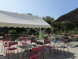 The Café De L'orangerie inside