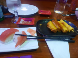 Sushi Hokuto food