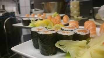 Sushi Meudon food