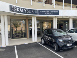 Kaly Sushi Salon food