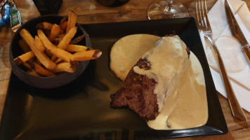 Clos des Bruyères food