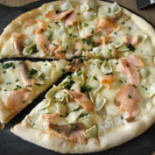 De Facto Mia Pizza food