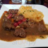 Le P Tit Rest O food