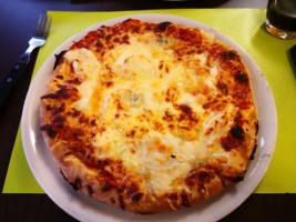 Pizzeria Pizzados food