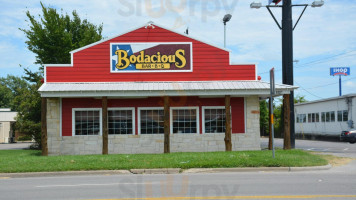 Bodacious -b-q food