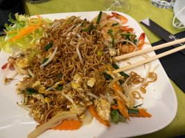 Eat Thai food