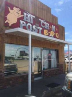 Hitch N Post outside