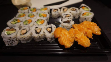 Sushi Lauv food