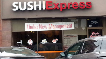 Sushi Express outside