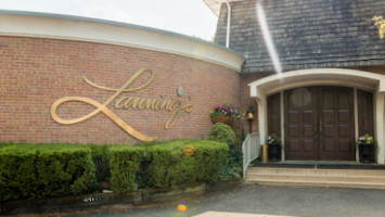 Lanning's Restaurant outside