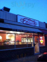 Zimi Bagel Cafe outside