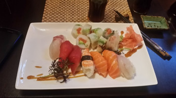 SUSHI D'OR food