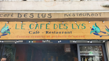 Le Café Des Lys food