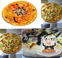 L' Angolo Della Pizza food