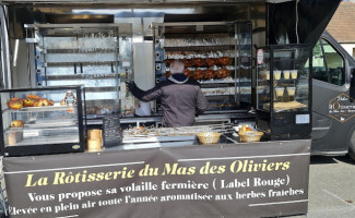 La Rôtisserie Du Mas Des Oliviers outside