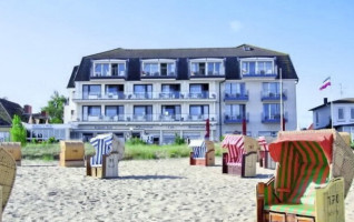 Seehotel Friedrichsruh Mein Strandhaus In Niendorf inside