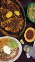 Las Maracas Mexican Restaurant, Bar And Grill food