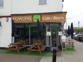 Fowlers Cafe/bistro outside