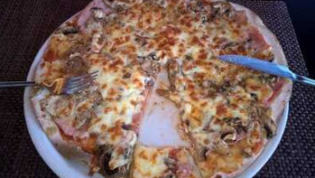 Pizz à Deux food