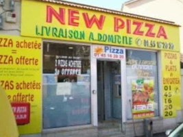 New Pizza outside