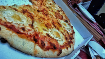 Pizza Nesloise food
