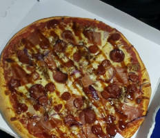 Pizza De Nuit food
